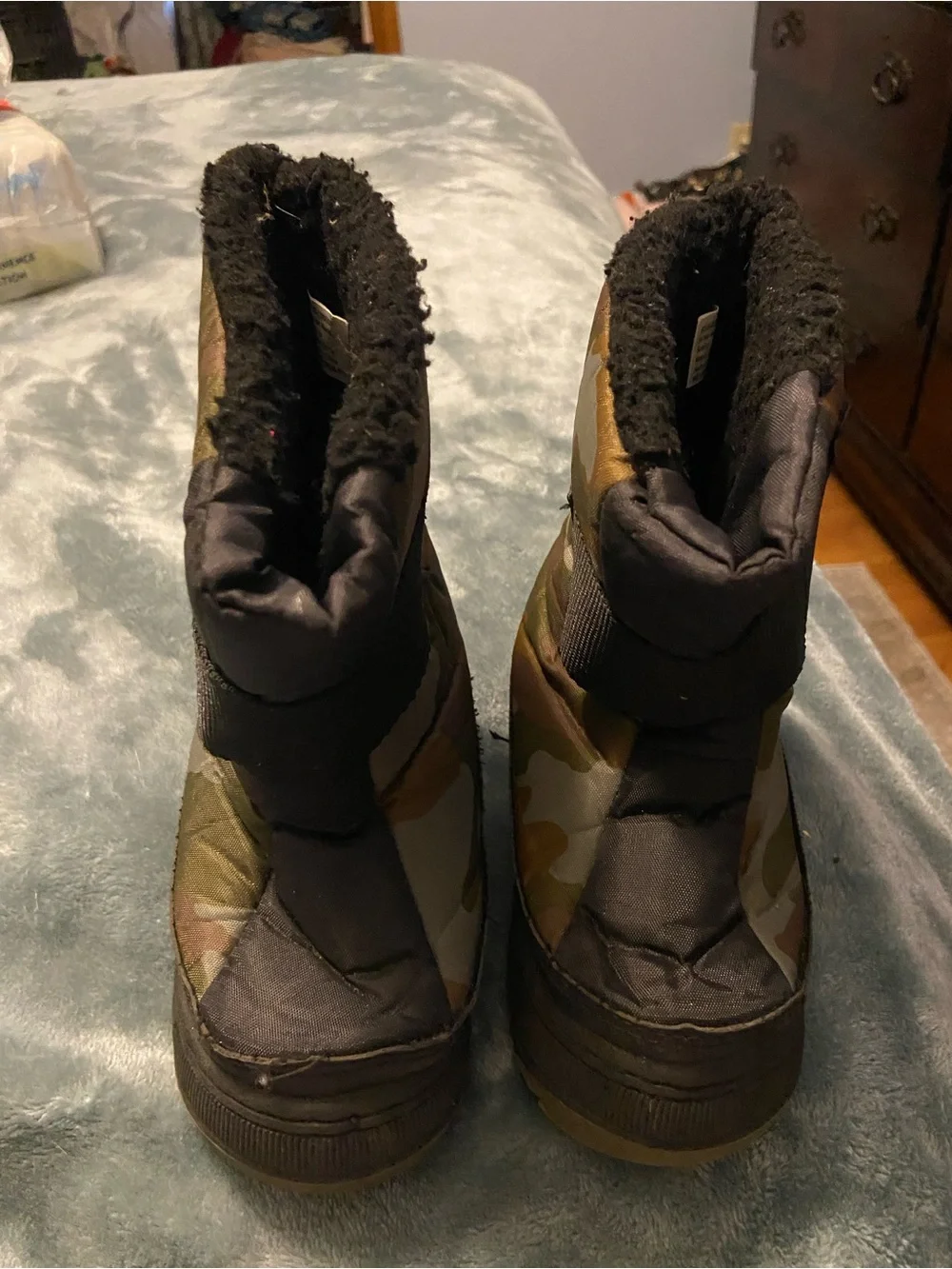 Kids Camo Winter Boots with Black Faux Fur Lining